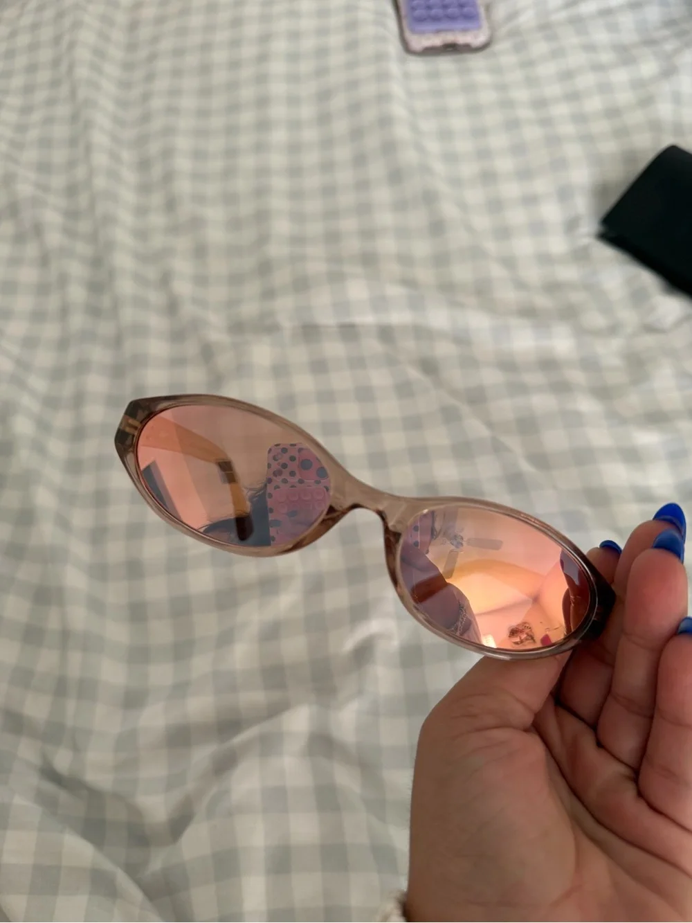 Quay Australia Rose-Tinted Oval Sunglasses